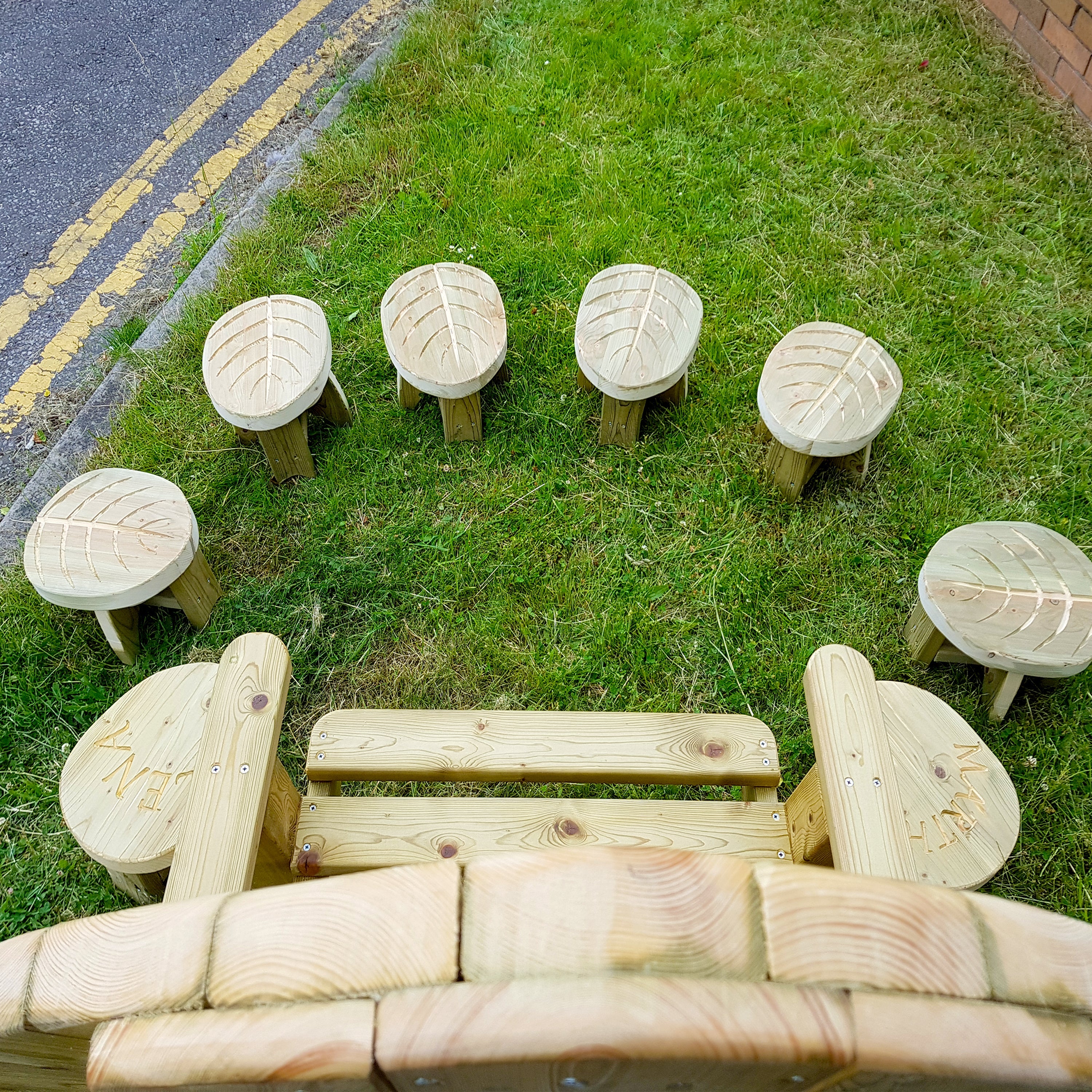 Storyteller Chair - Image 6